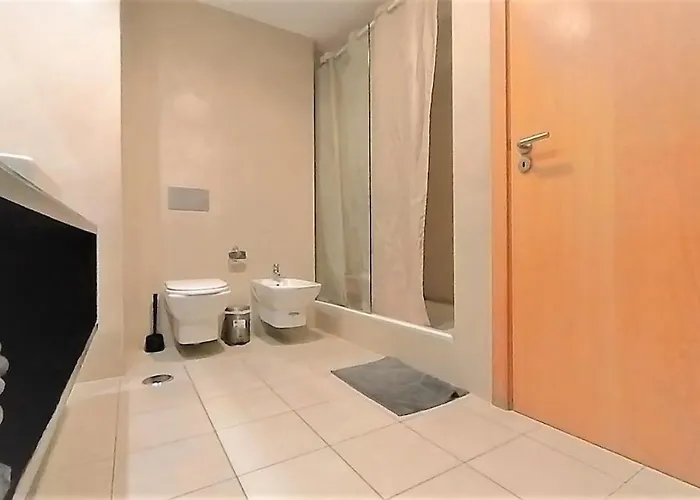 Rocha Tower 11a 포티마오