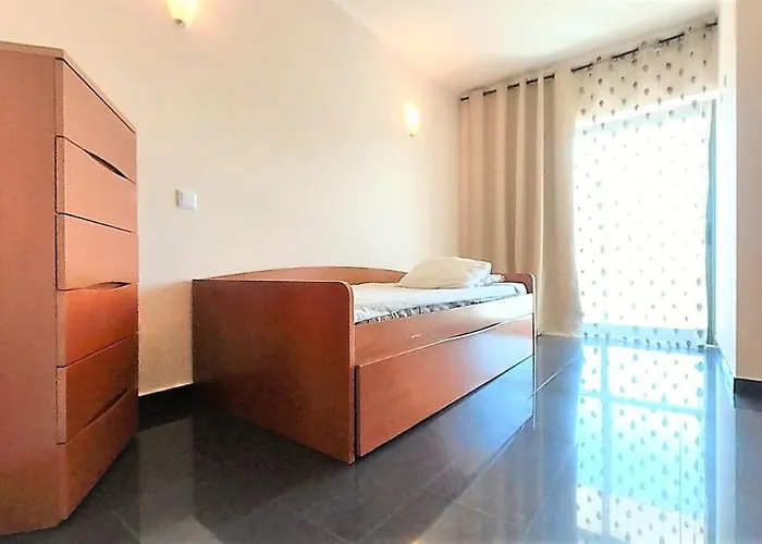 Rocha Tower 11a * 포티마오